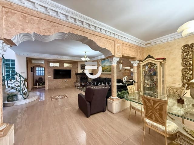 3 soveværelse Villa til salg i Oliva Pueblo, Oliva med swimmingpool garage - € 320.000 (Ref: 9272790)