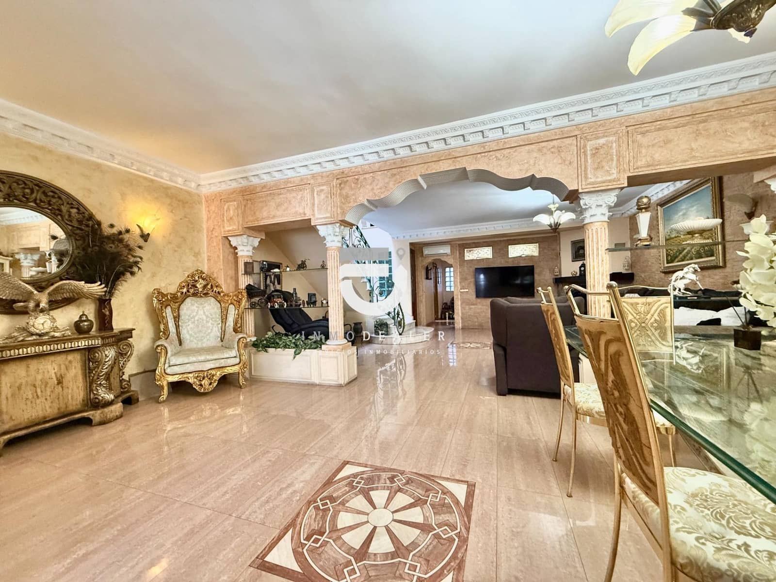 3 soverom Villa til salgs i Oliva med svømmebasseng garasje - € 320 000 (Ref: 9272790)