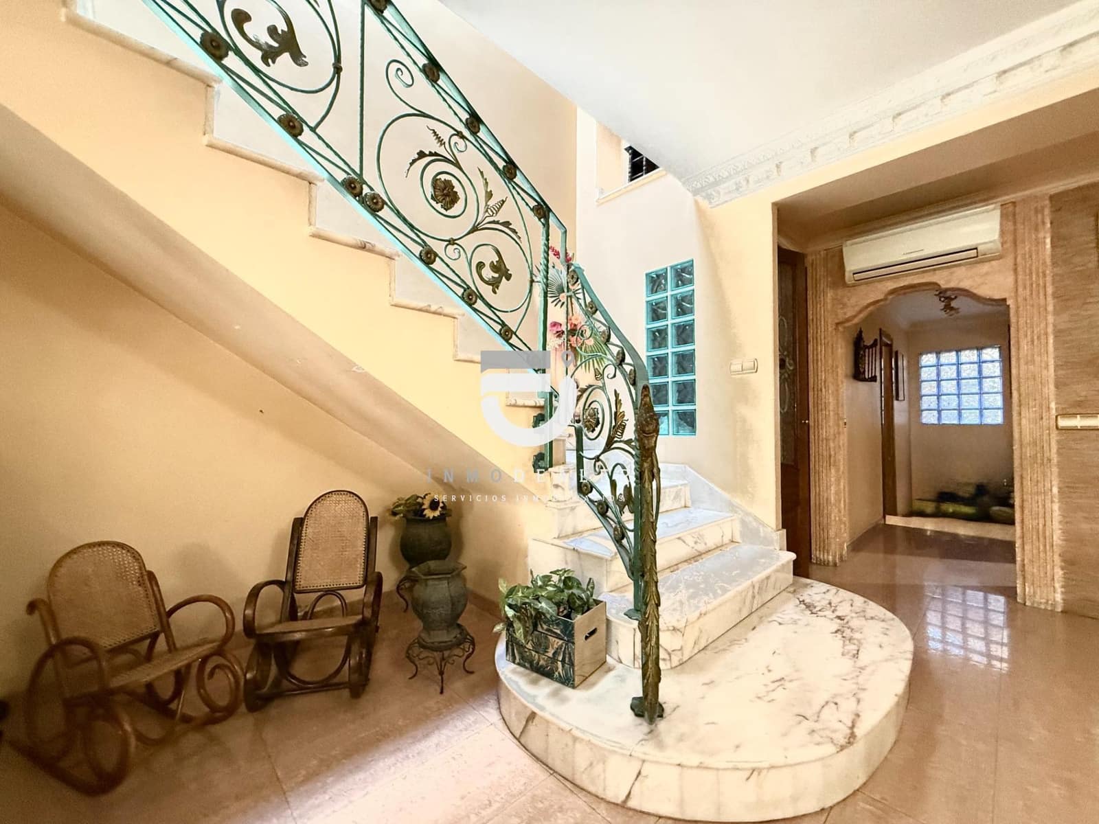 3 soverom Villa til salgs i Oliva med svømmebasseng garasje - € 320 000 (Ref: 9272790)