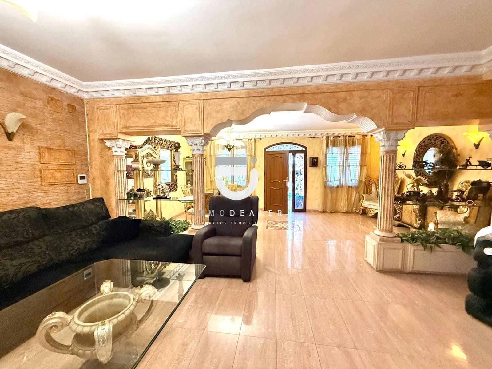 3 soverom Villa til salgs i Oliva med svømmebasseng garasje - € 320 000 (Ref: 9272790)