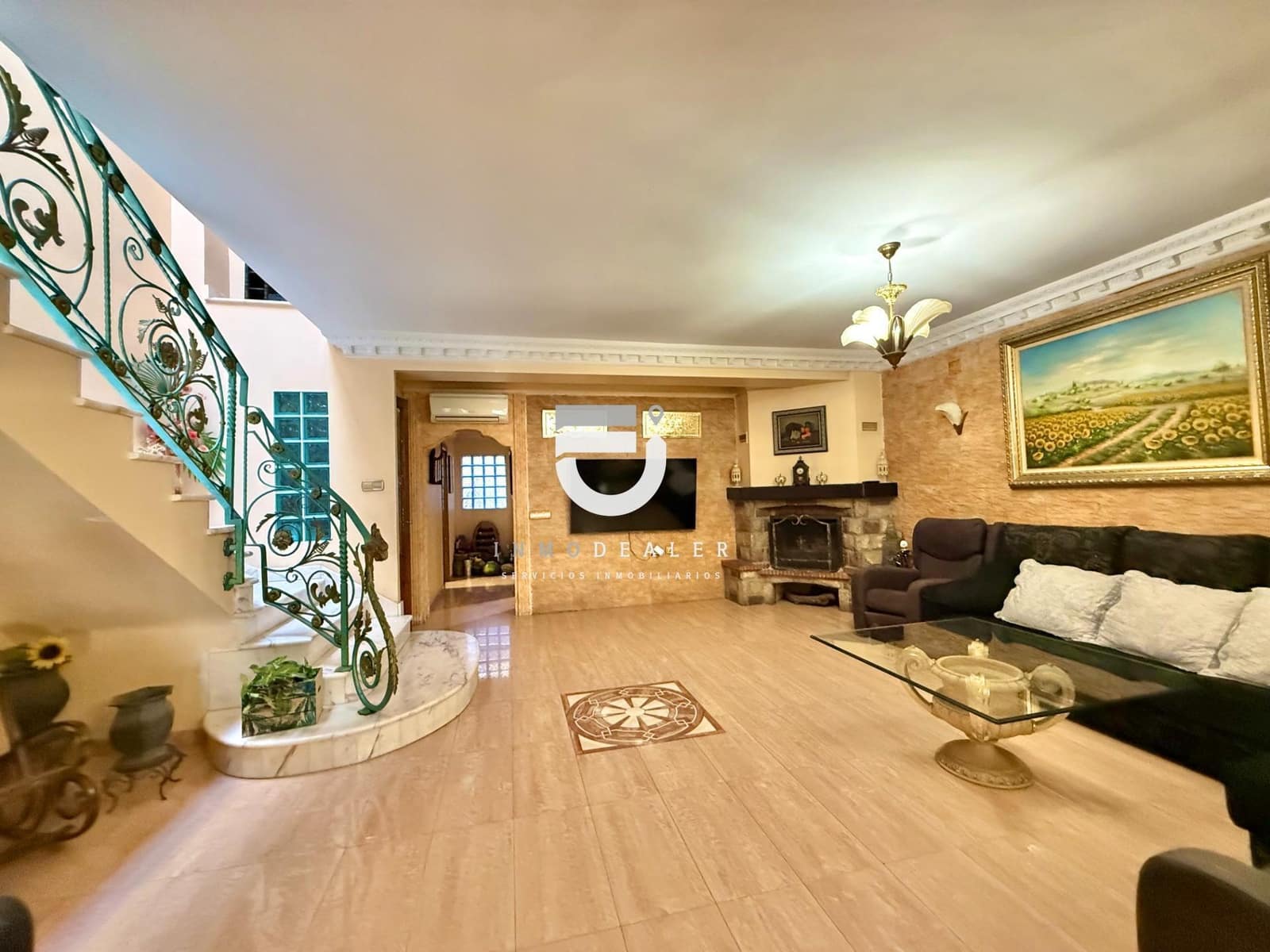 3 soverom Villa til salgs i Oliva med svømmebasseng garasje - € 320 000 (Ref: 9272790)