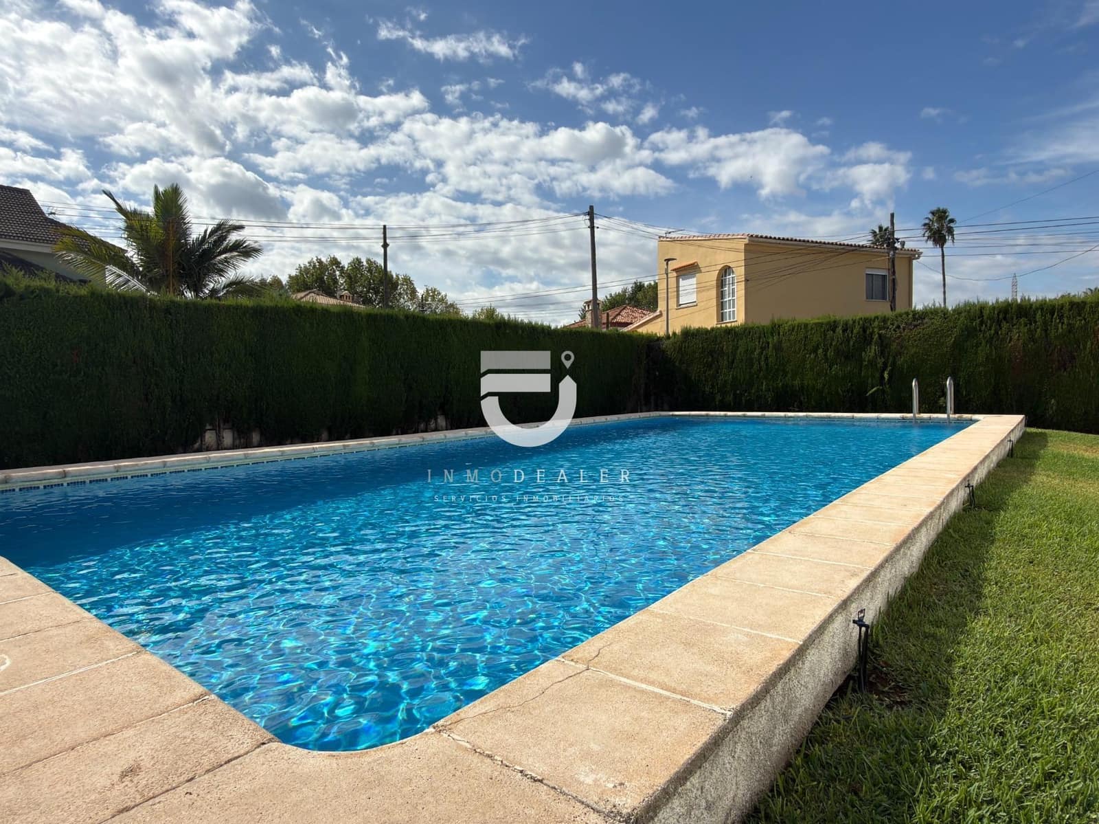 4 bedroom Terraced Villa for sale in Daimus with pool garage - € 350,000 (Ref: 9282375)