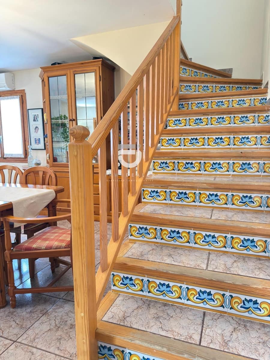 4 bedroom Terraced Villa for sale in Daimus with pool garage - € 350,000 (Ref: 9282375)