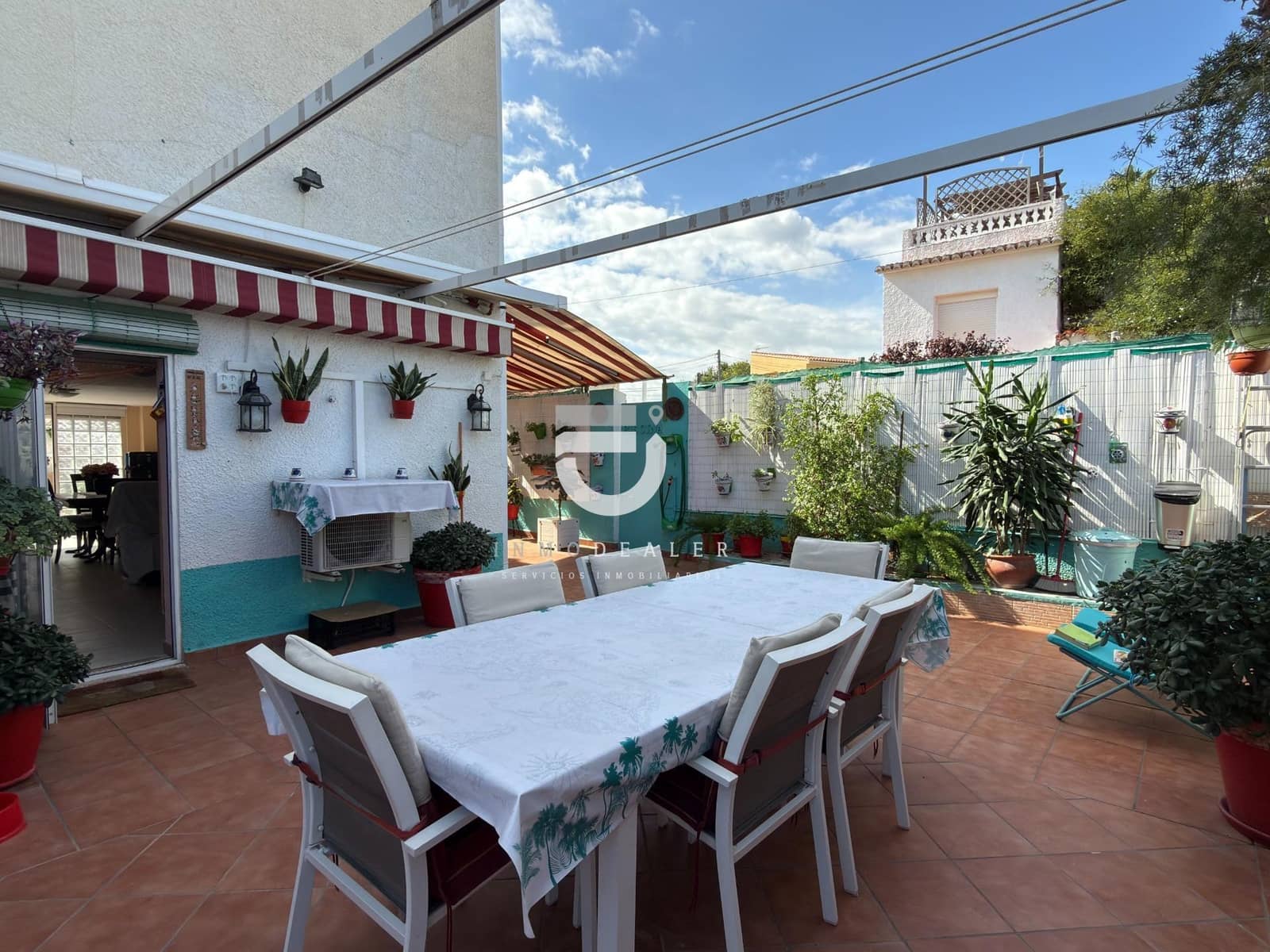 4 bedroom Terraced Villa for sale in Daimus with pool garage - € 350,000 (Ref: 9282375)