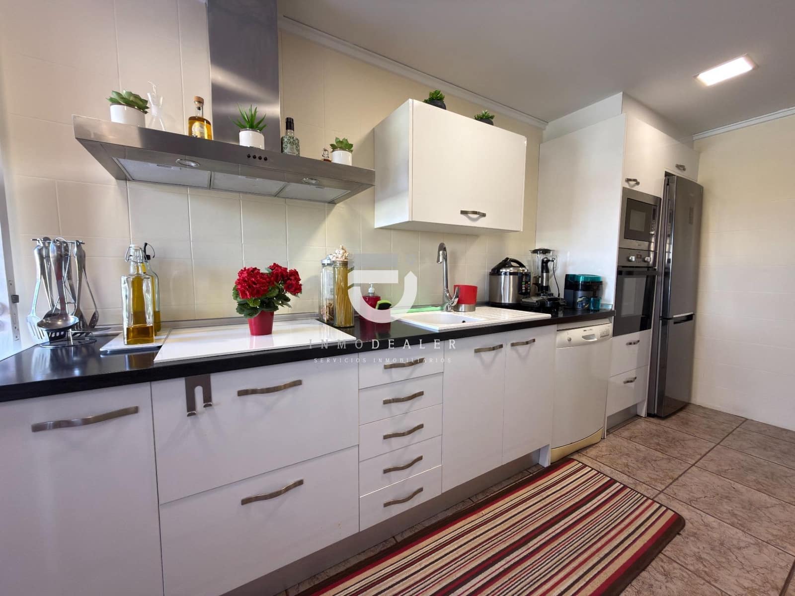 4 bedroom Terraced Villa for sale in Daimus with pool garage - € 350,000 (Ref: 9282375)