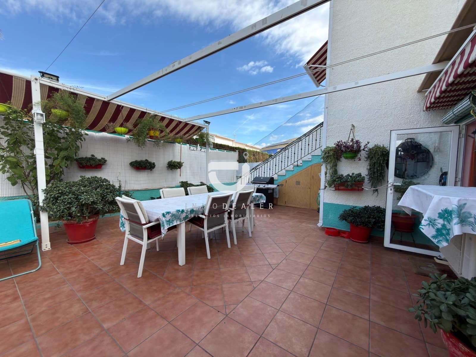 4 bedroom Terraced Villa for sale in Daimus with pool garage - € 350,000 (Ref: 9282375)