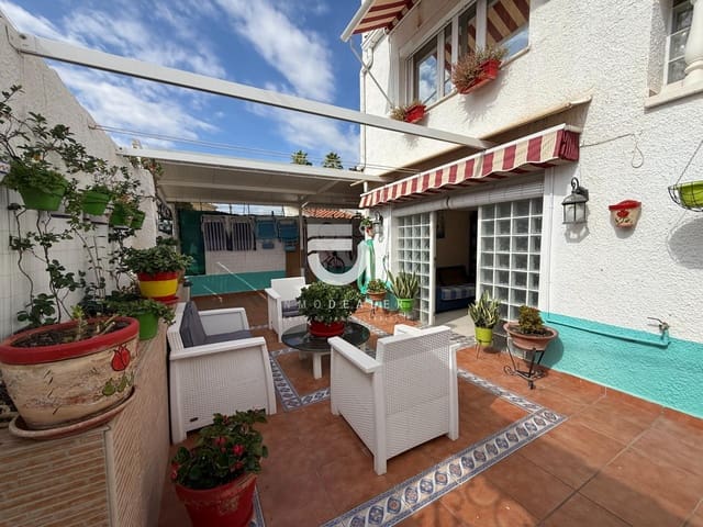 4 chambre Villa/Maison Mitoyenne à vendre à Daimús avec piscine garage - 350 000 € (Ref: 9282375)