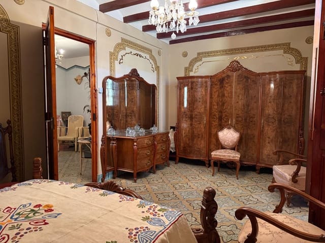 6 bedroom Townhouse for sale in Alqueria de la Comtessa - € 250,000 (Ref: 9285362)