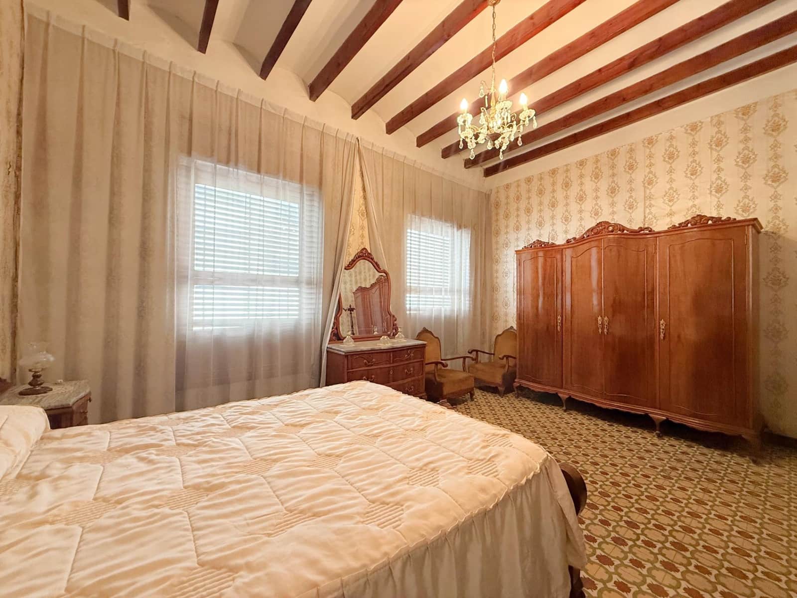 5 soverom Hus til salgs i Oliva - € 130 000 (Ref: 9291766)