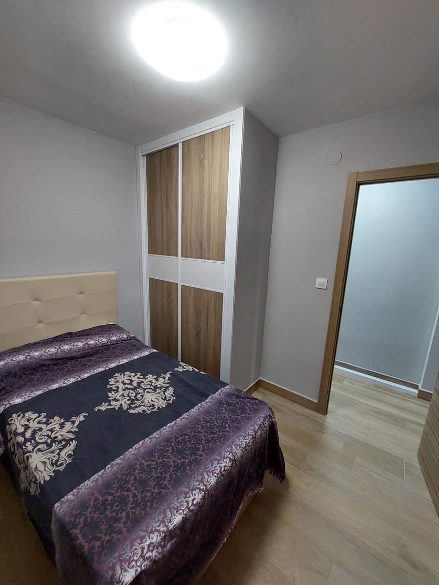 5 makuuhuone Asunto myytävänä paikassa Gandia - 186 000 € (Ref: 9335179)