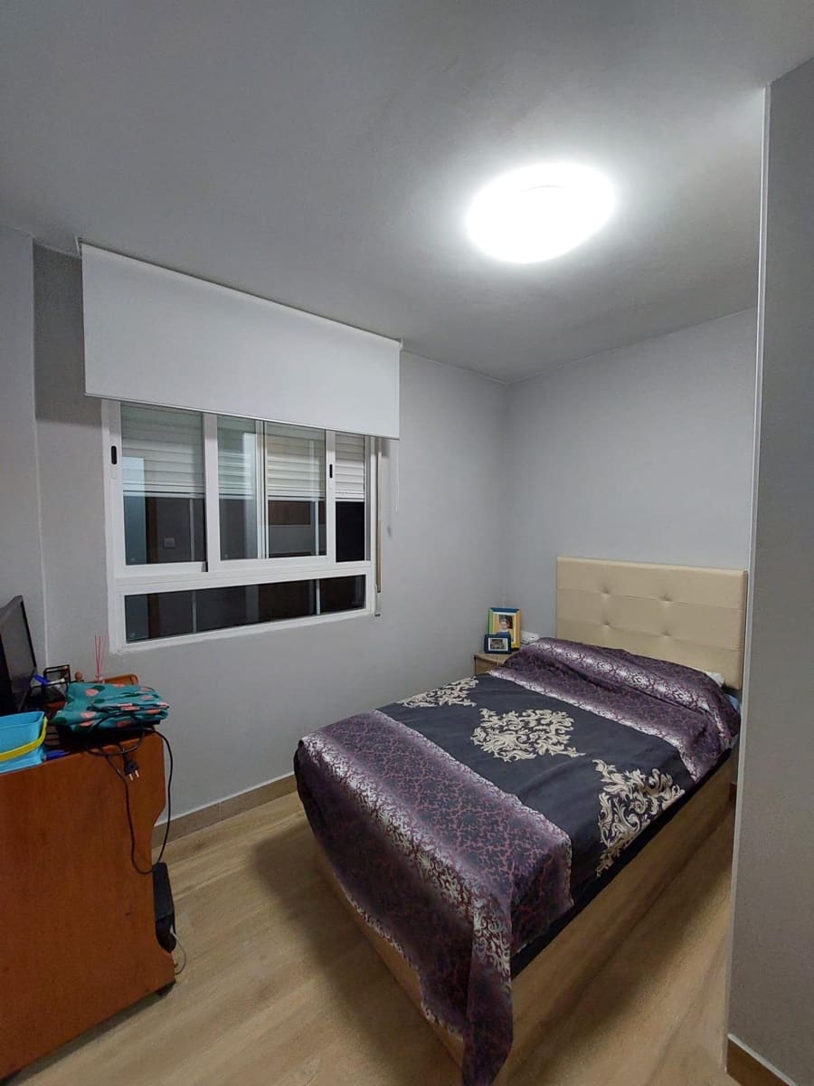 5 makuuhuone Asunto myytävänä paikassa Gandia - 186 000 € (Ref: 9335179)