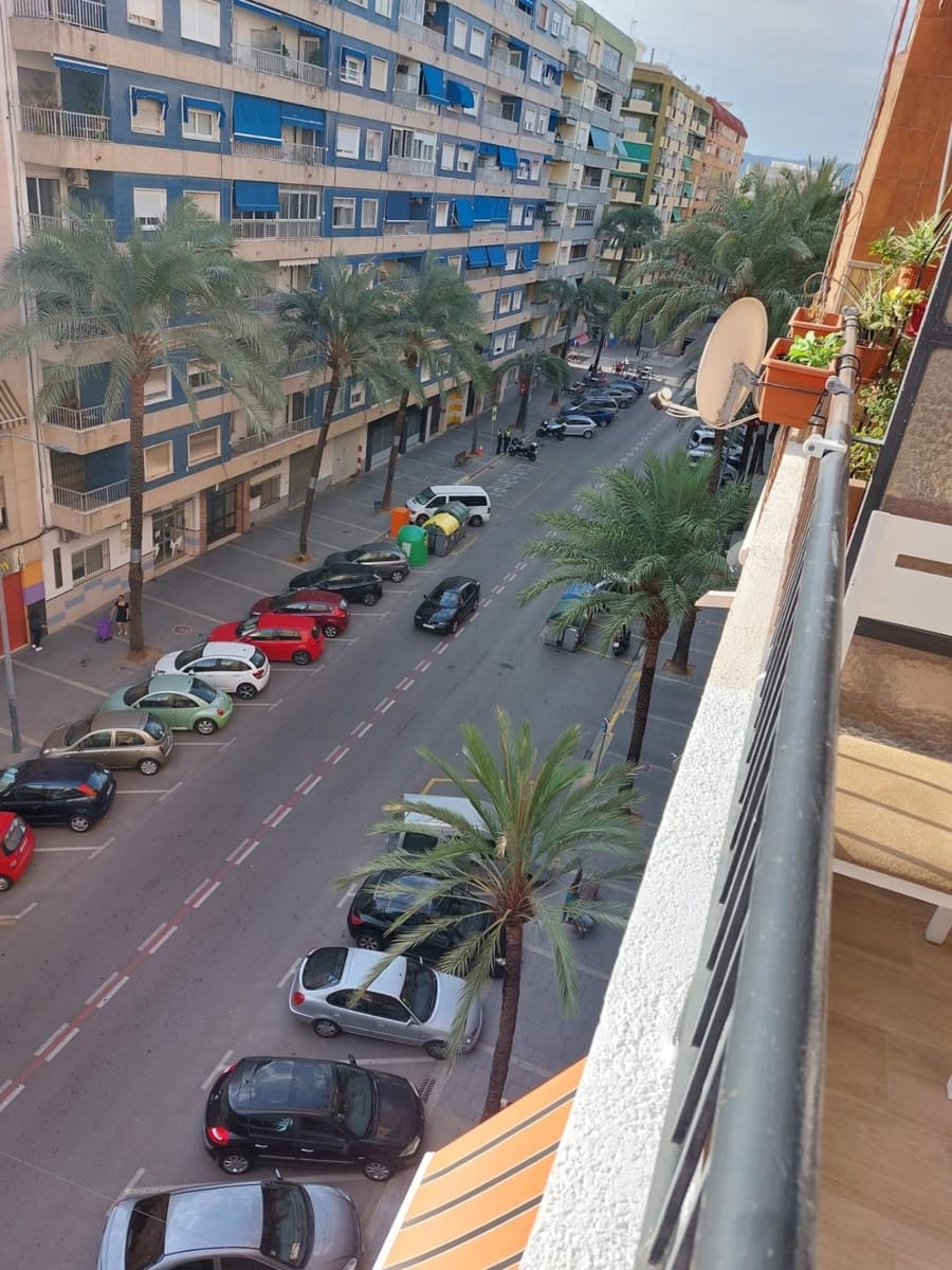 5 makuuhuone Asunto myytävänä paikassa Gandia - 186 000 € (Ref: 9335179)