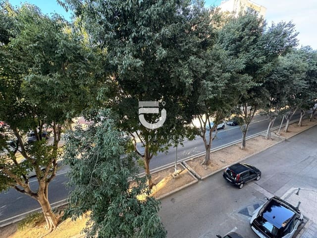 4 soveværelse Lejlighed til salg i Oliva - € 98.000 (Ref: 9359757)