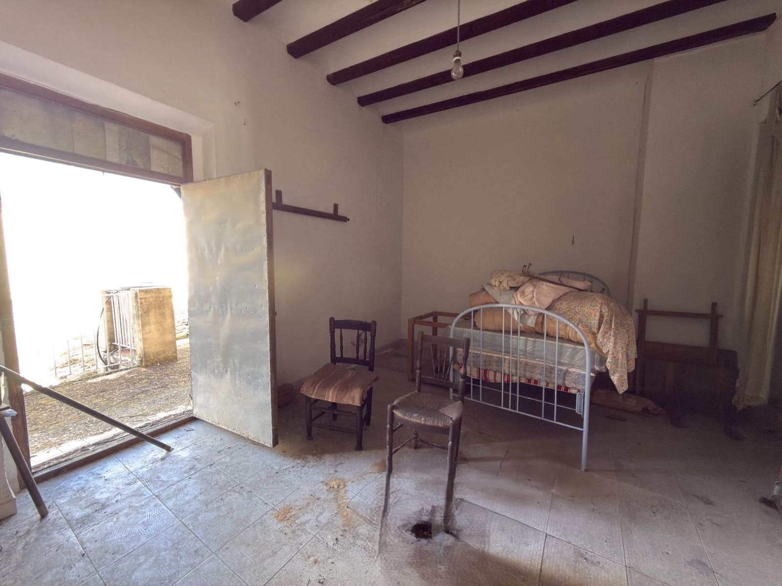 5 makuuhuone Omakotitalo myytävänä paikassa Llocnou de Sant Jeroni - 49 000 € (Ref: 9383175)