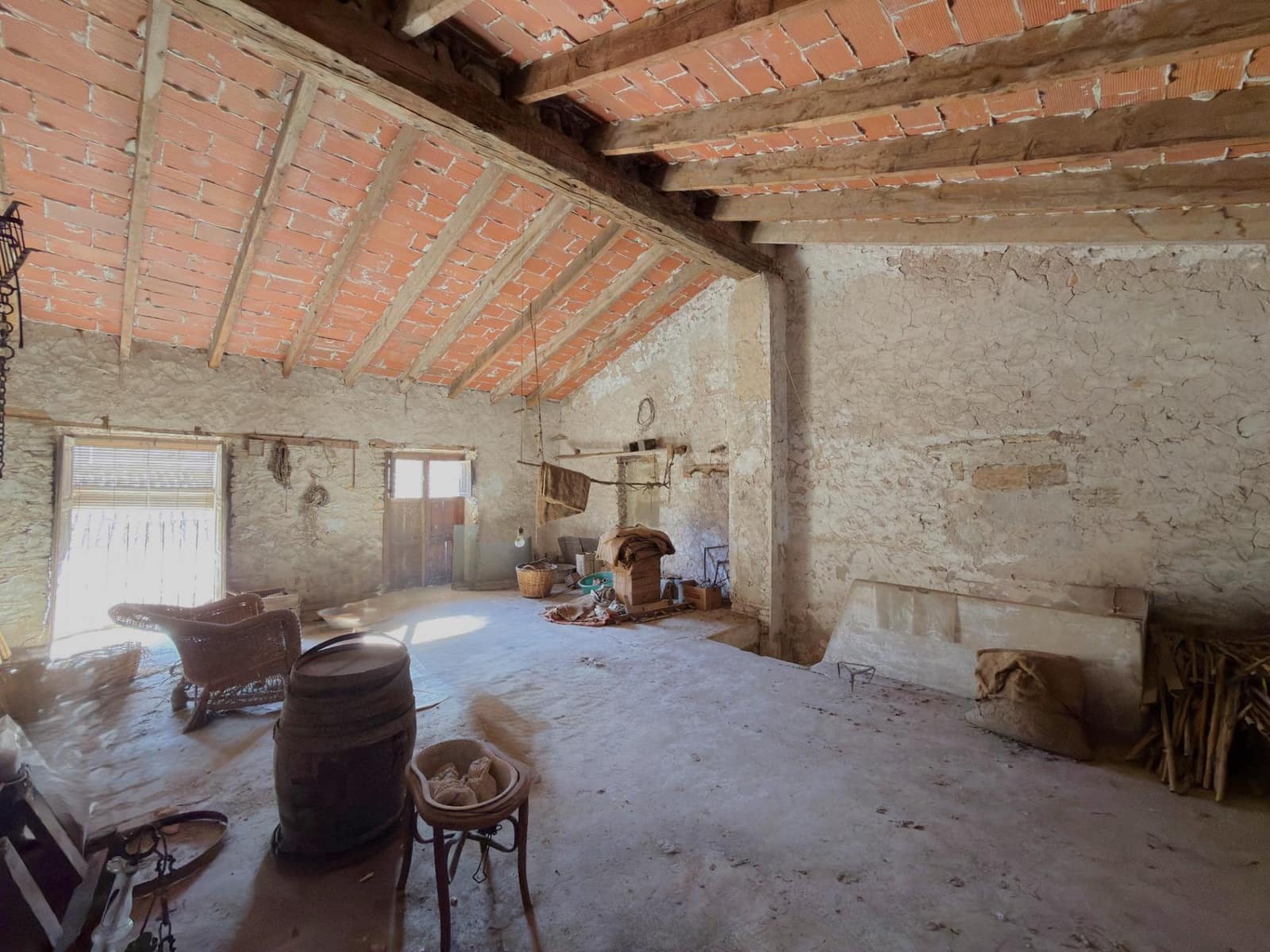 5 makuuhuone Omakotitalo myytävänä paikassa Llocnou de Sant Jeroni - 49 000 € (Ref: 9383175)