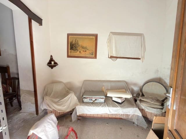 5 bedroom Townhouse for sale in Llocnou de Sant Jeroni - € 49,000 (Ref: 9383175)