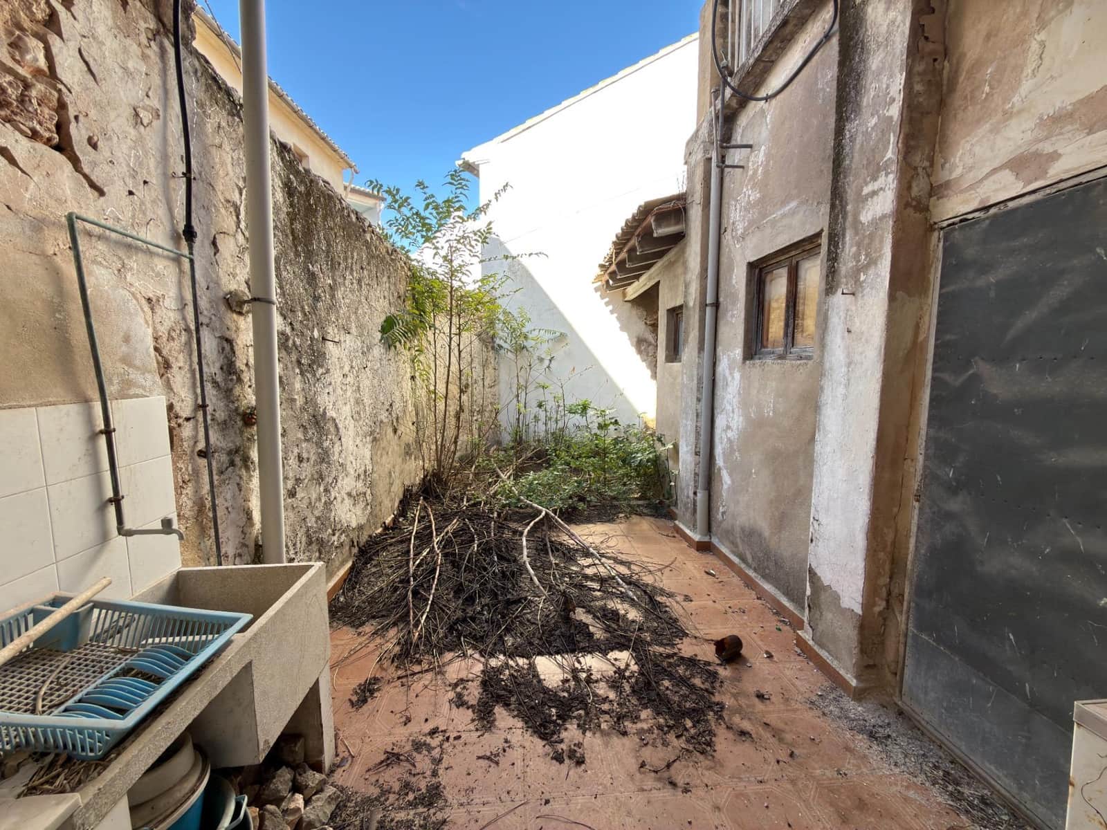 5 makuuhuone Omakotitalo myytävänä paikassa Llocnou de Sant Jeroni - 49 000 € (Ref: 9383175)