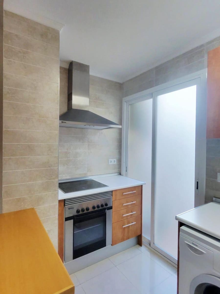 3 soverom Leilighet til salgs i Oliva med garasje - € 146 000 (Ref: 9398664)