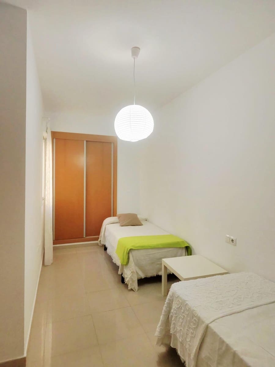 3 soverom Leilighet til salgs i Oliva med garasje - € 146 000 (Ref: 9398664)