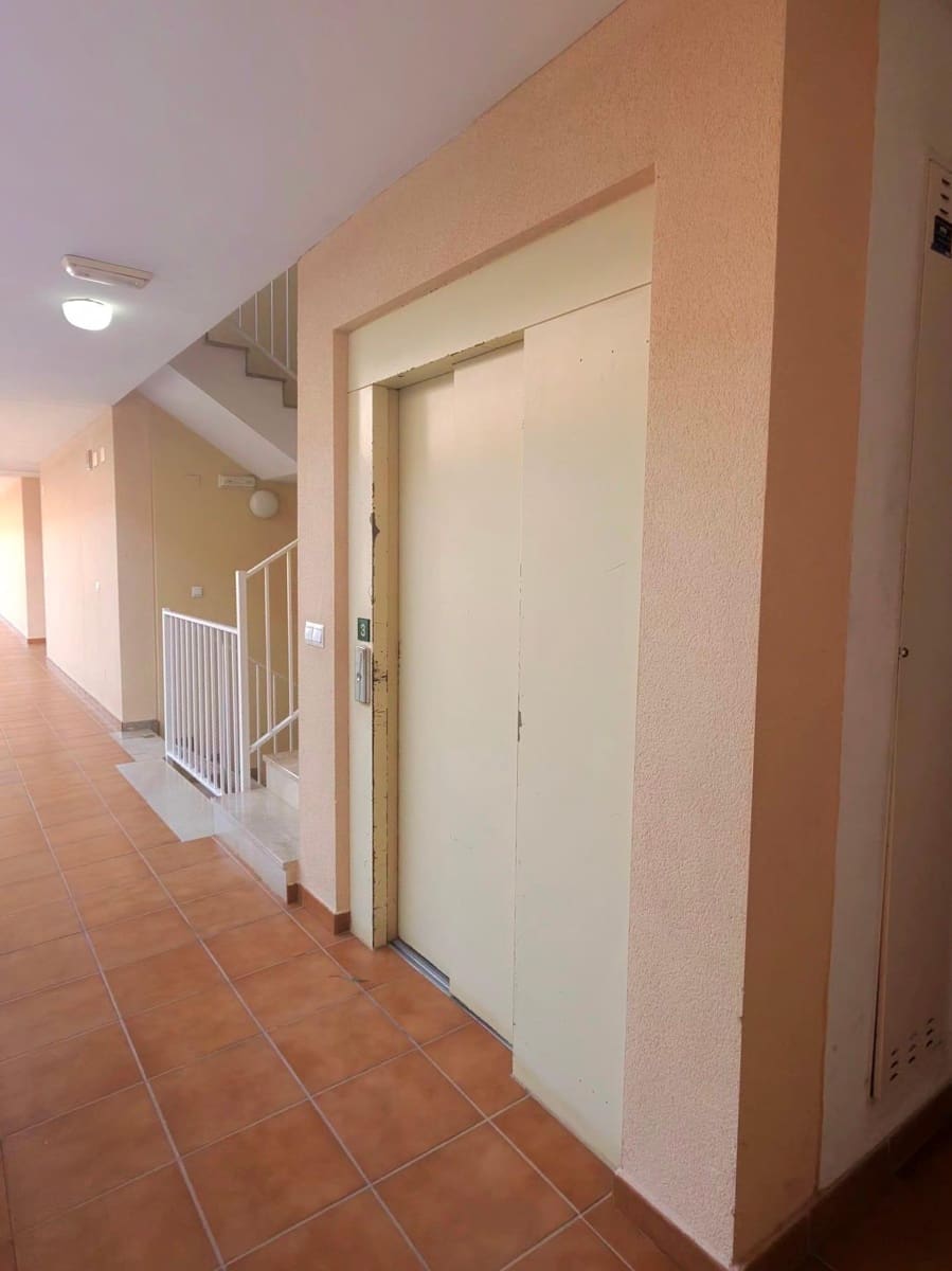 3 soverom Leilighet til salgs i Oliva med garasje - € 146 000 (Ref: 9398664)