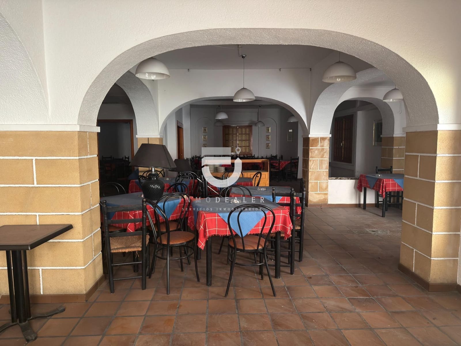 Commercial for sale in Gandia - € 120,000 (Ref: 9401598)