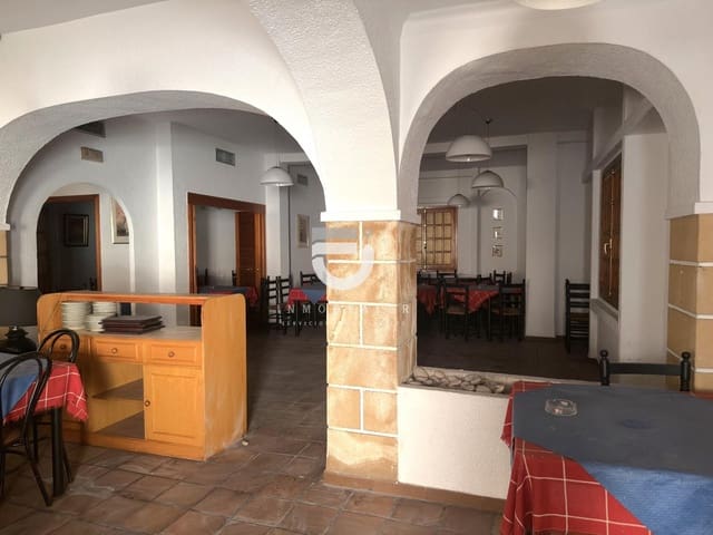 Commercial for sale in Gandia - € 120,000 (Ref: 9401598)