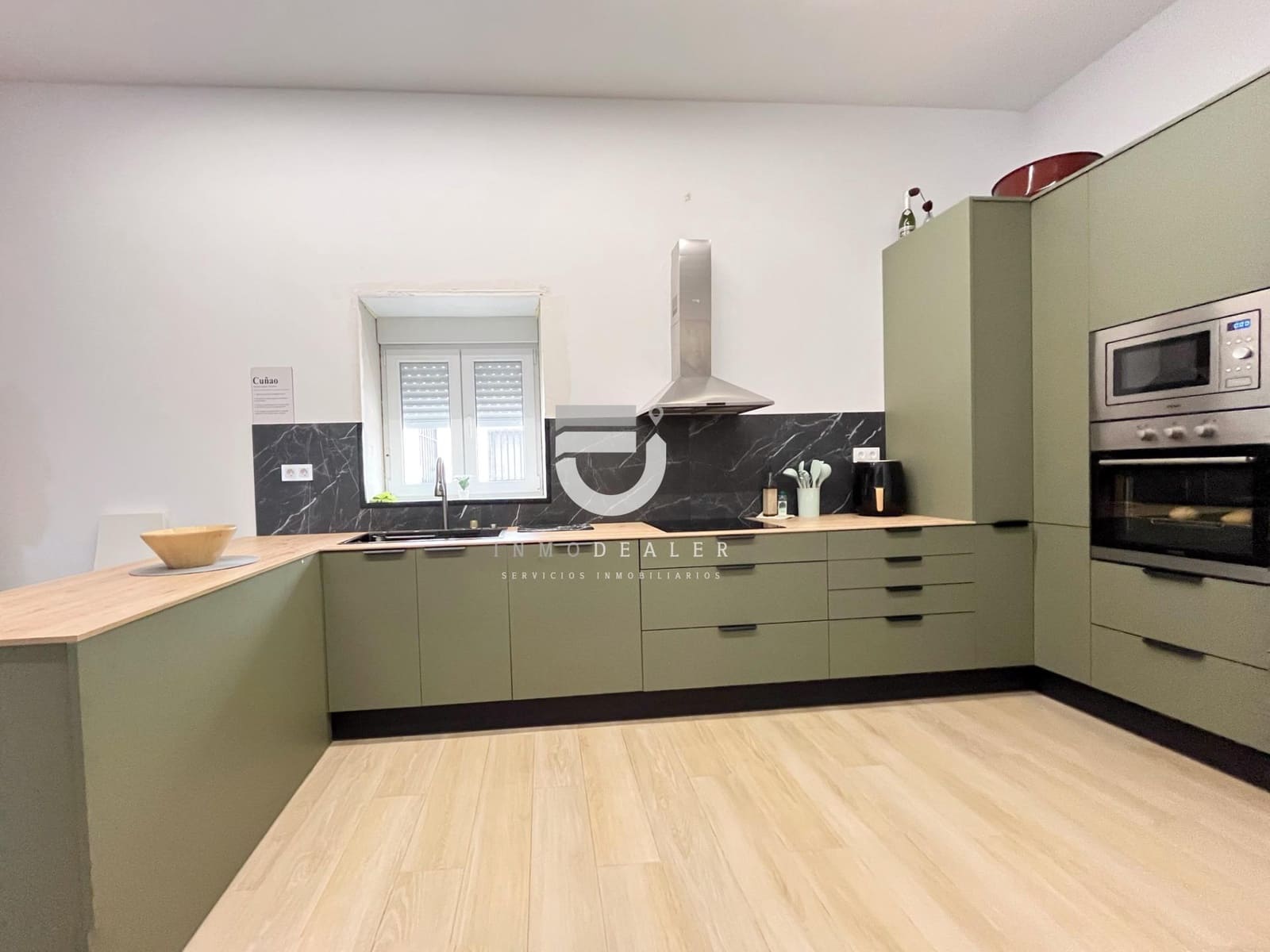 4 soveværelse Byhus til salg i Oliva med garage - € 210.000 (Ref: 9411187)