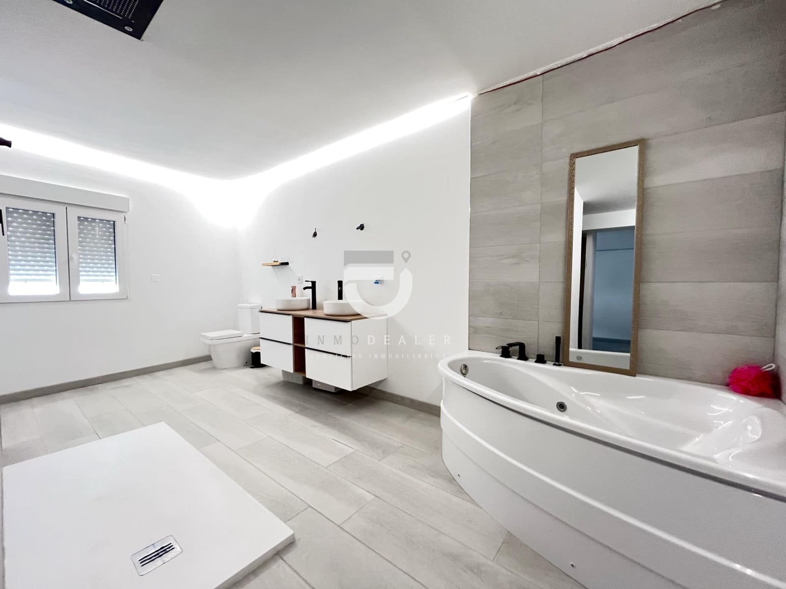 4 soveværelse Byhus til salg i Oliva med garage - € 210.000 (Ref: 9411187)