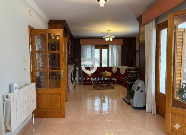 5 makuuhuone Huvila myytävänä paikassa Oliva Pueblo, Oliva mukana uima-altaan 
autotalli - 750 000 € (Ref: 9419936)