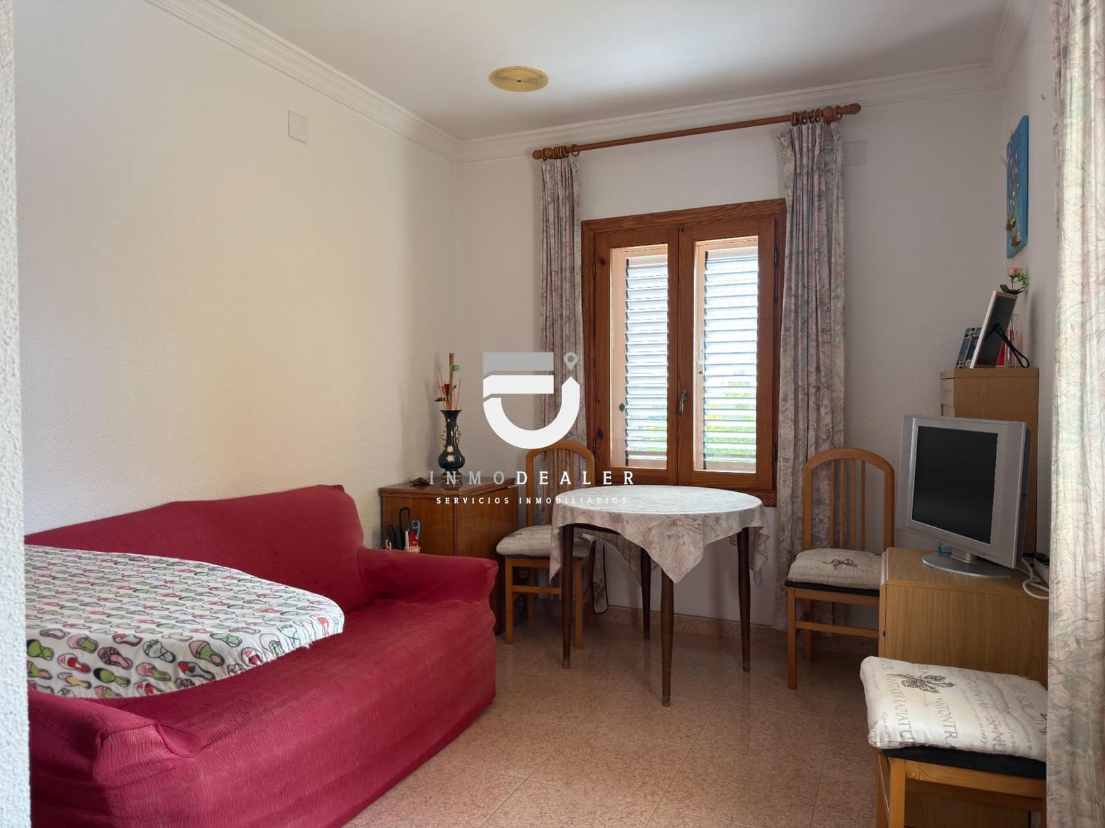 5 makuuhuone Huvila myytävänä paikassa Oliva mukana uima-altaan 
autotalli - 750 000 € (Ref: 9419936)