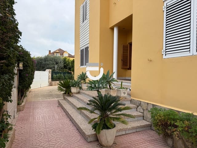 5 makuuhuone Huvila myytävänä paikassa Oliva Pueblo, Oliva mukana uima-altaan 
autotalli - 750 000 € (Ref: 9419936)