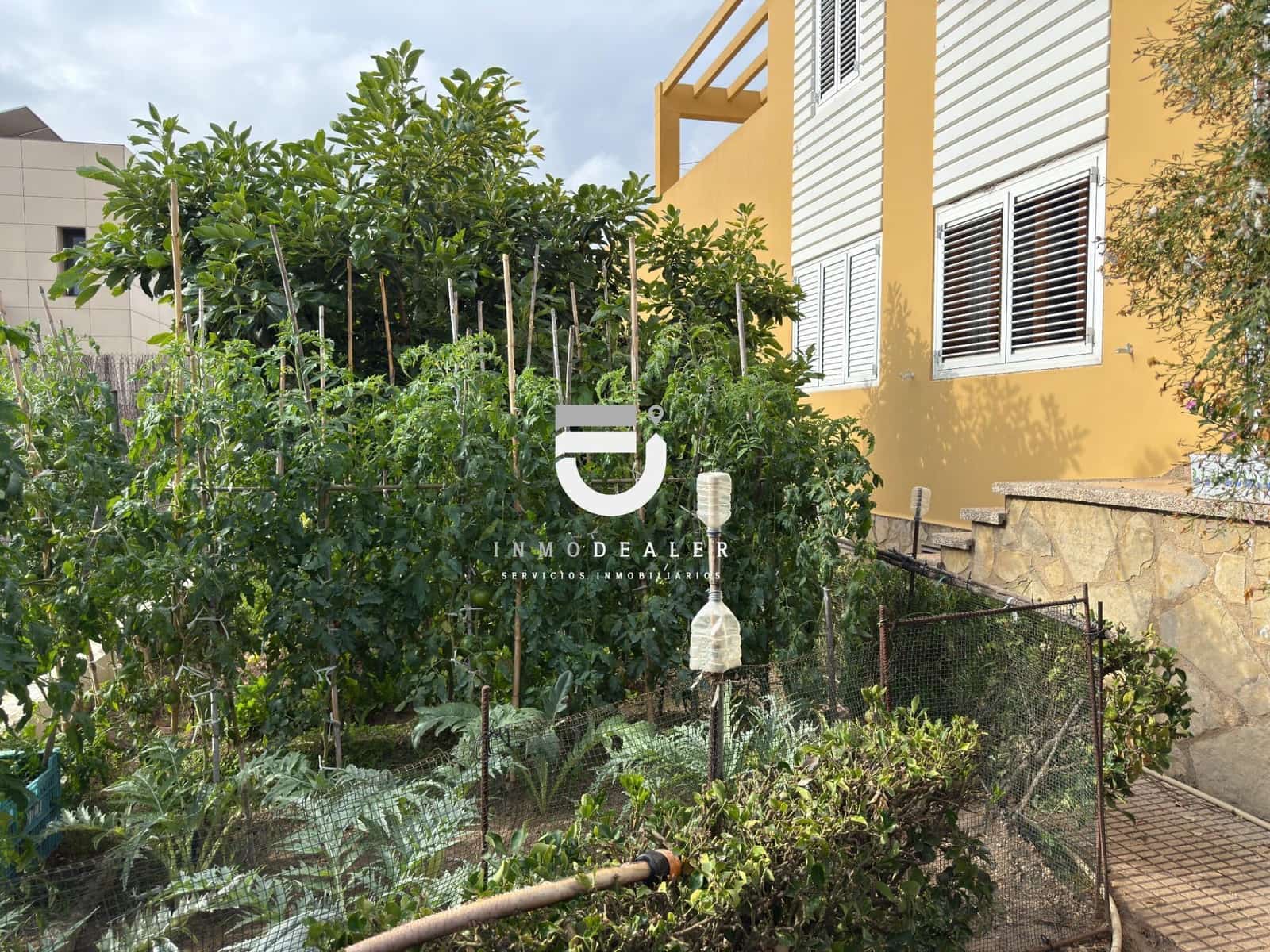 5 makuuhuone Huvila myytävänä paikassa Oliva mukana uima-altaan 
autotalli - 750 000 € (Ref: 9419936)