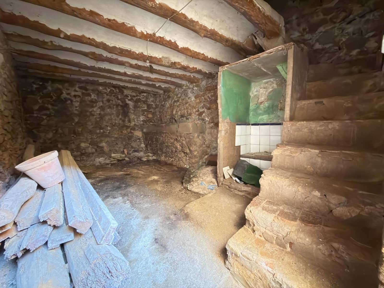 3 chambre Maison de Ville à vendre à Montichelvo avec garage - 40 000 € (Ref: 9419991)