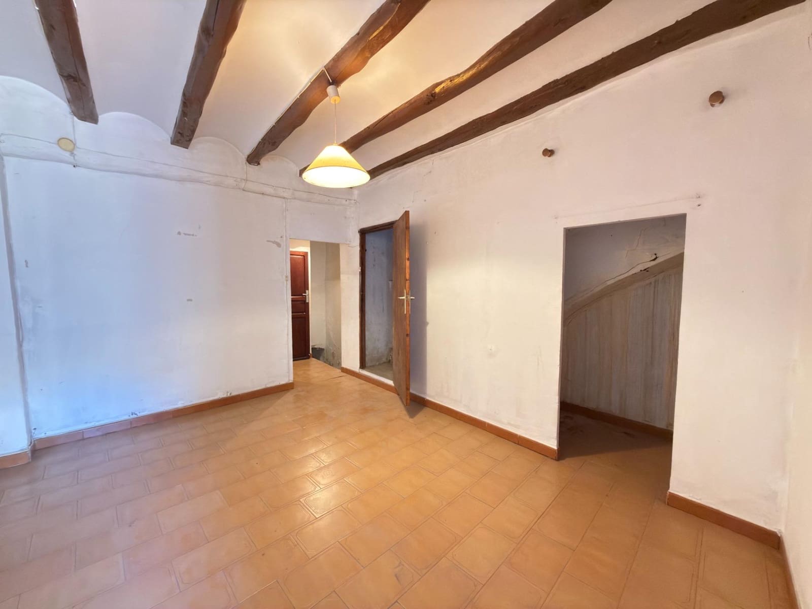 3 chambre Maison de Ville à vendre à Montichelvo avec garage - 40 000 € (Ref: 9419991)