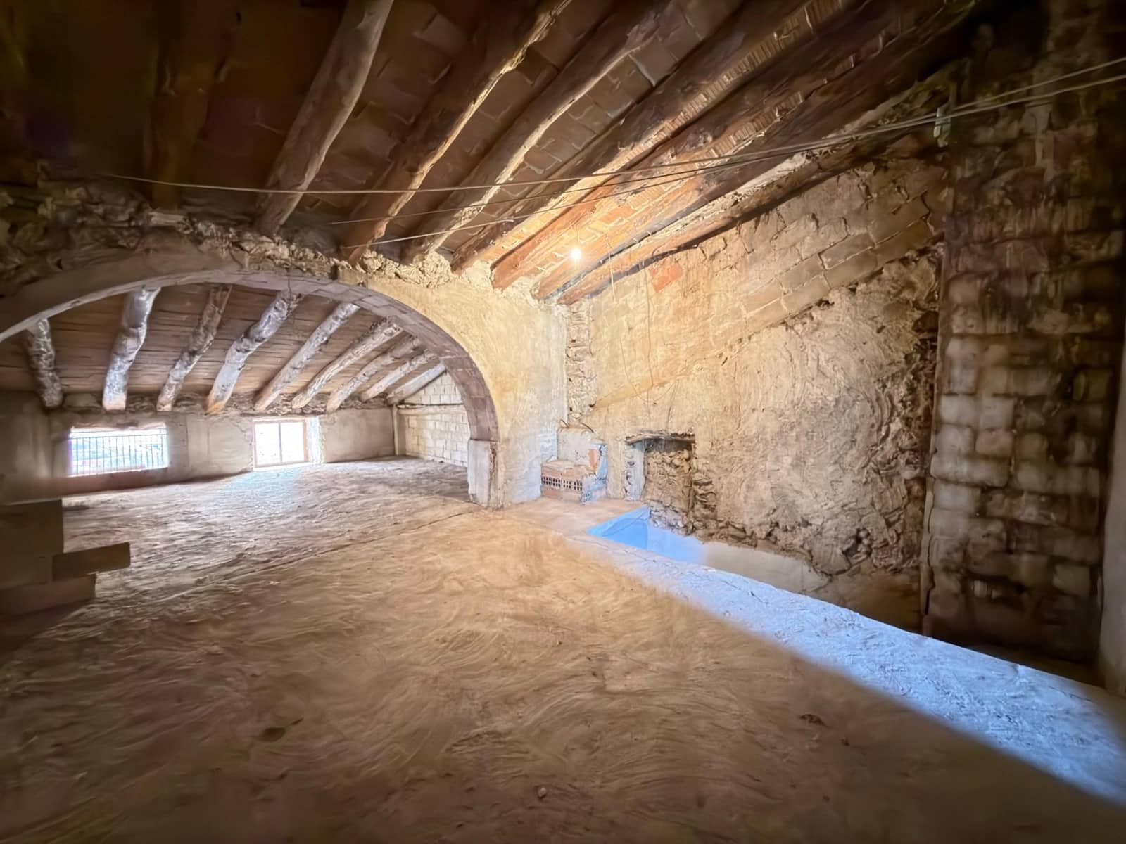 3 chambre Maison de Ville à vendre à Montichelvo avec garage - 40 000 € (Ref: 9419991)