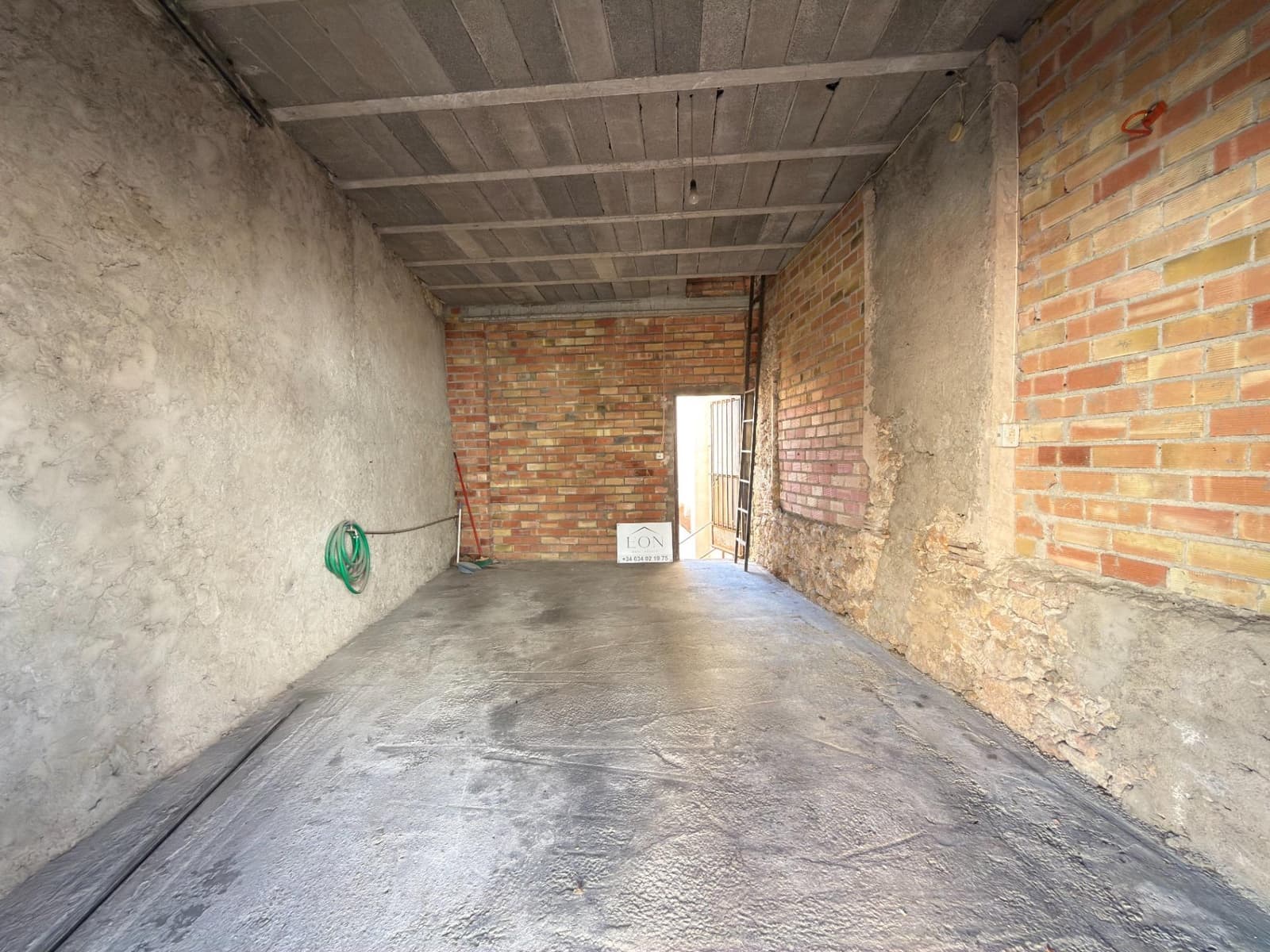 3 chambre Maison de Ville à vendre à Montichelvo avec garage - 40 000 € (Ref: 9419991)