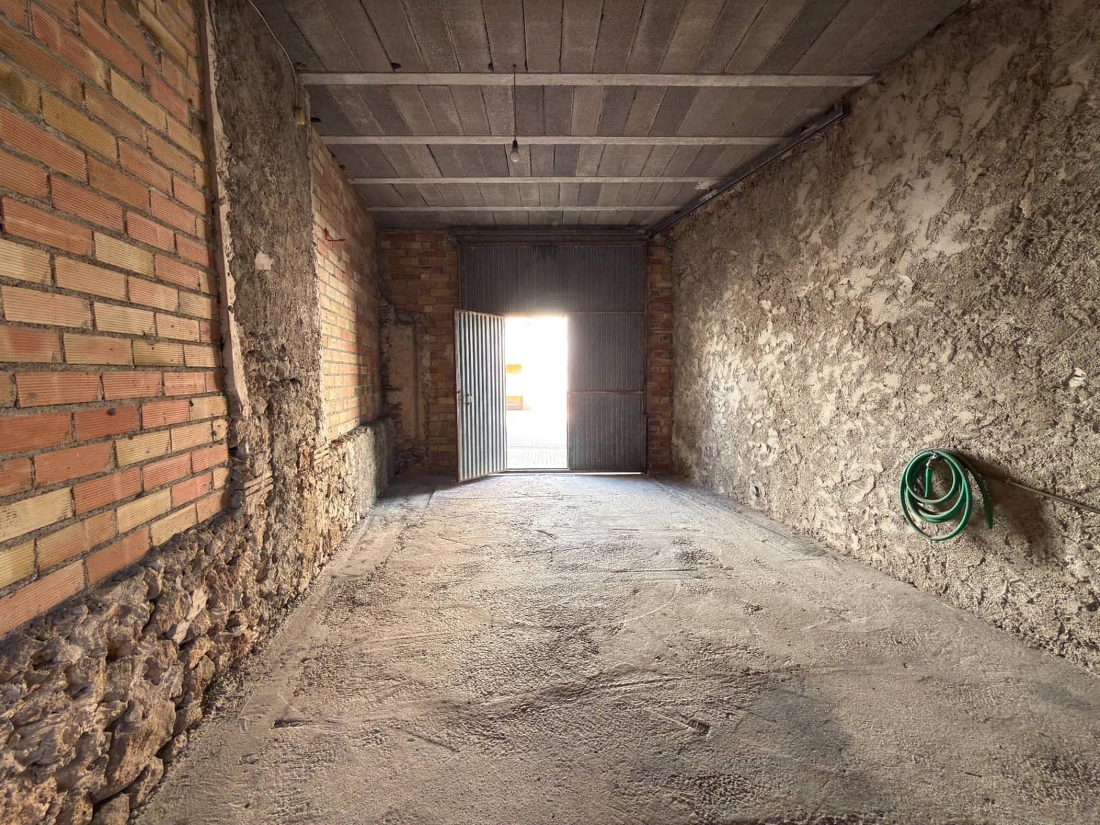 3 chambre Maison de Ville à vendre à Montichelvo avec garage - 40 000 € (Ref: 9419991)