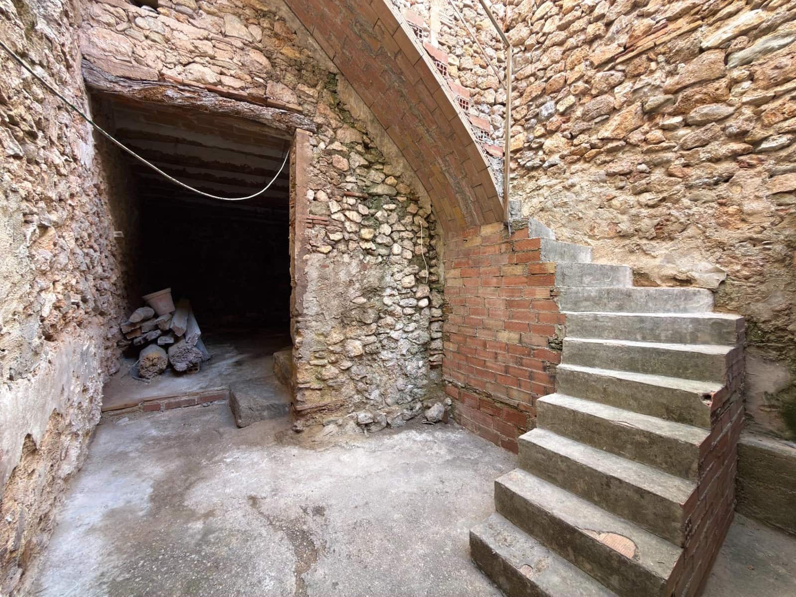 3 chambre Maison de Ville à vendre à Montichelvo avec garage - 40 000 € (Ref: 9419991)