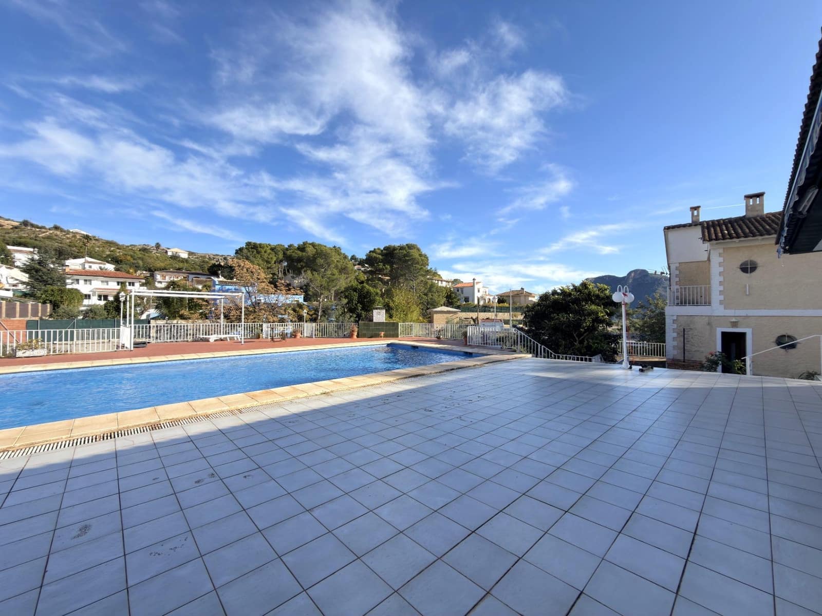 7 soveværelse Villa til salg i Gandia med garage - € 676.000 (Ref: 9437590)