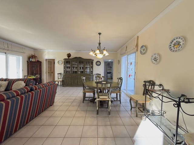 7 soverom Villa til salgs i Gandia med garasje - € 676 000 (Ref: 9437590)