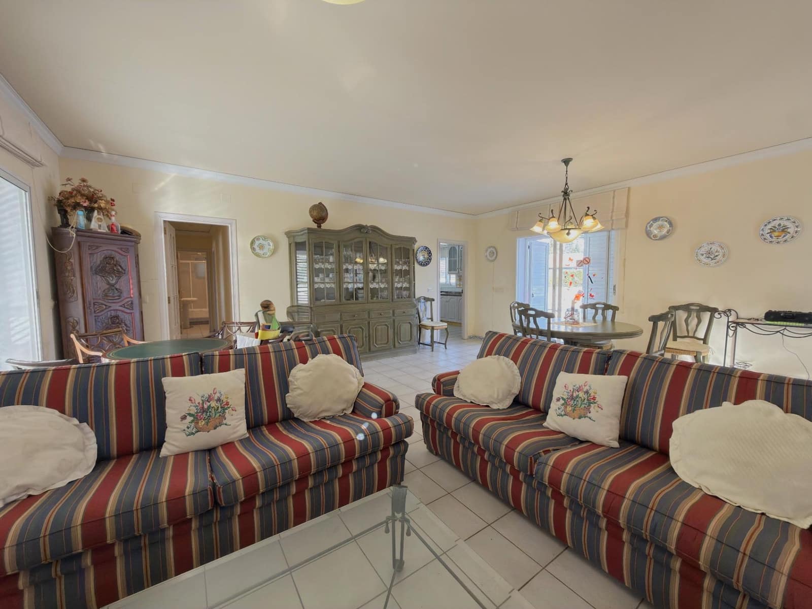 7 soveværelse Villa til salg i Gandia med garage - € 676.000 (Ref: 9437590)