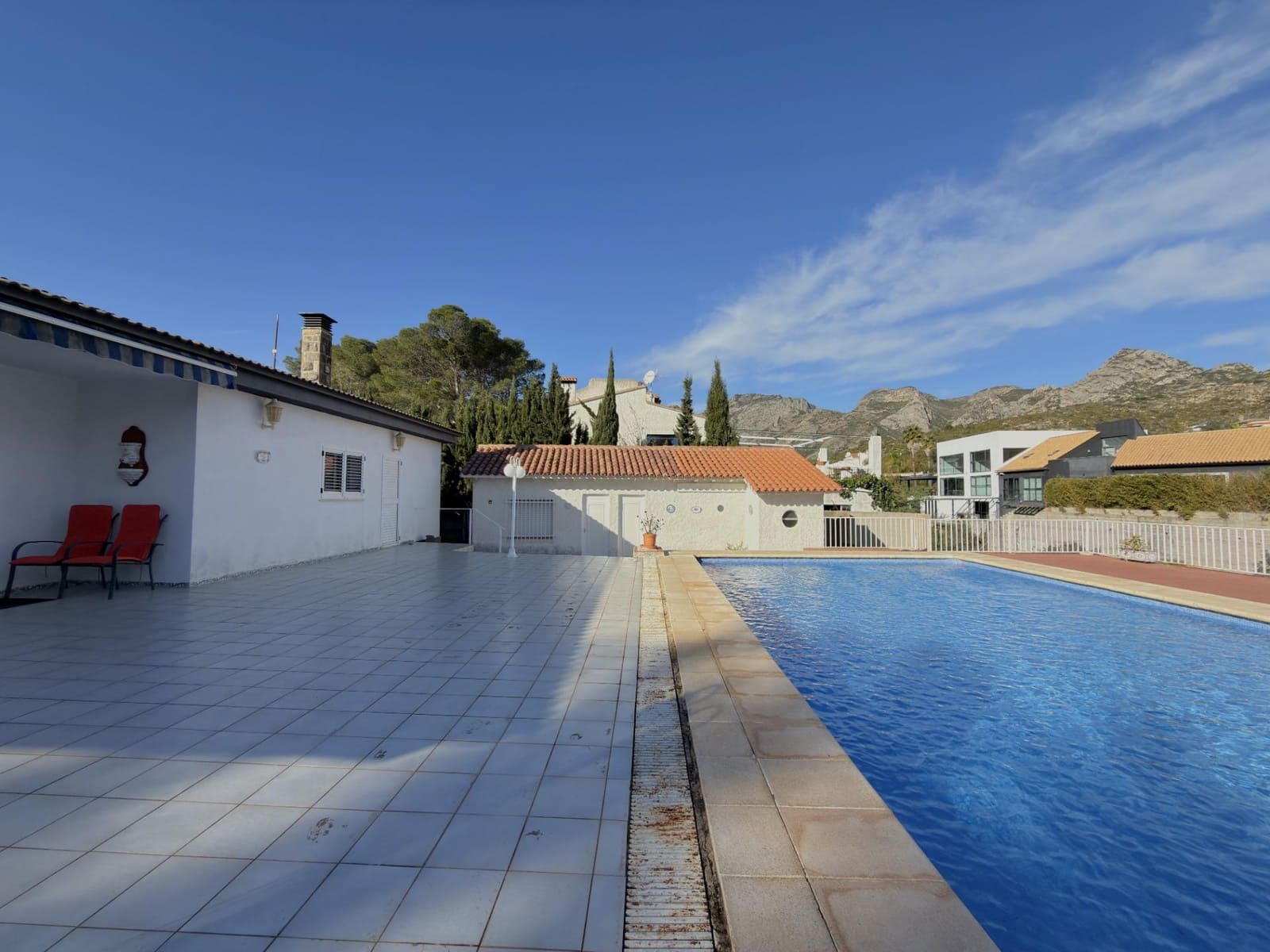 7 soveværelse Villa til salg i Gandia med garage - € 676.000 (Ref: 9437590)