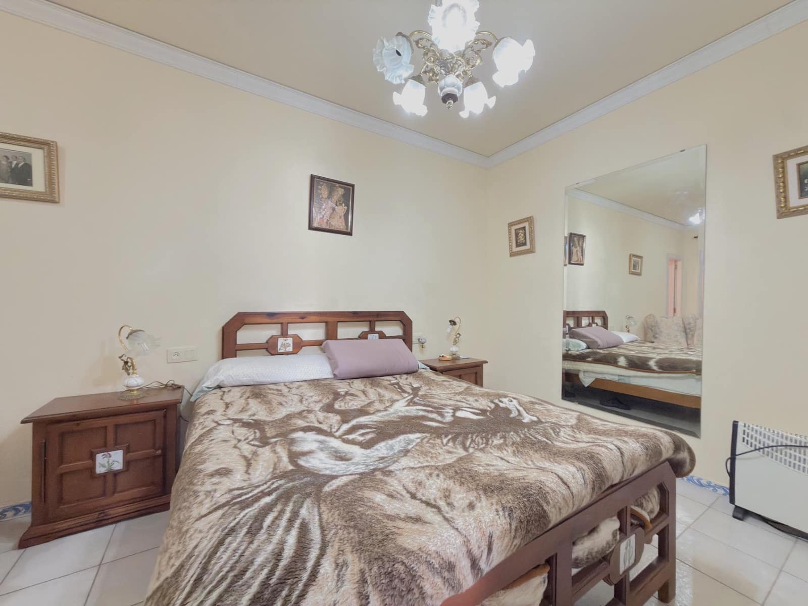 7 soveværelse Villa til salg i Gandia med garage - € 676.000 (Ref: 9437590)