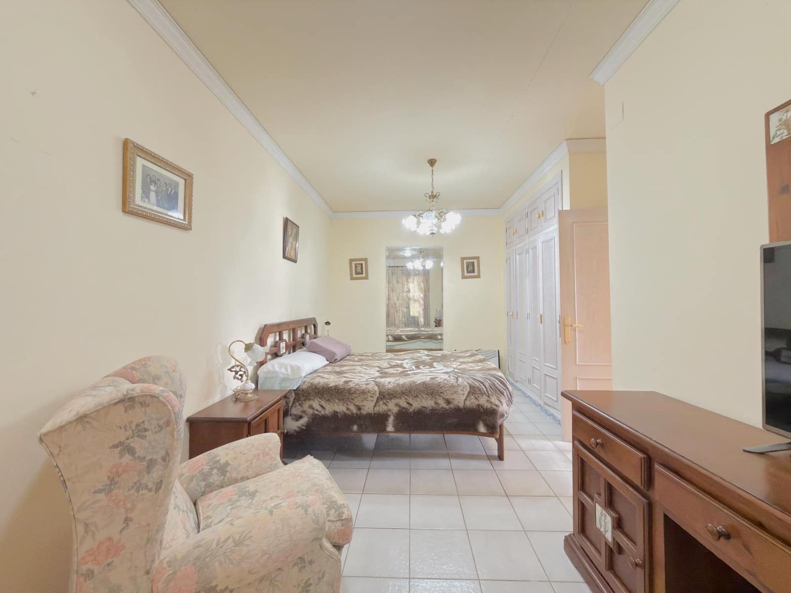 7 soveværelse Villa til salg i Gandia med garage - € 676.000 (Ref: 9437590)