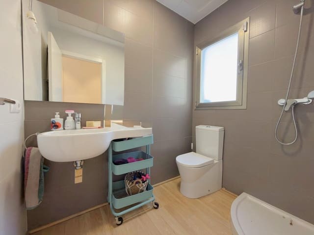 Piso de 2 habitaciones en Gandia en venta con piscina garaje - 209.000 € (Ref: 9446601)