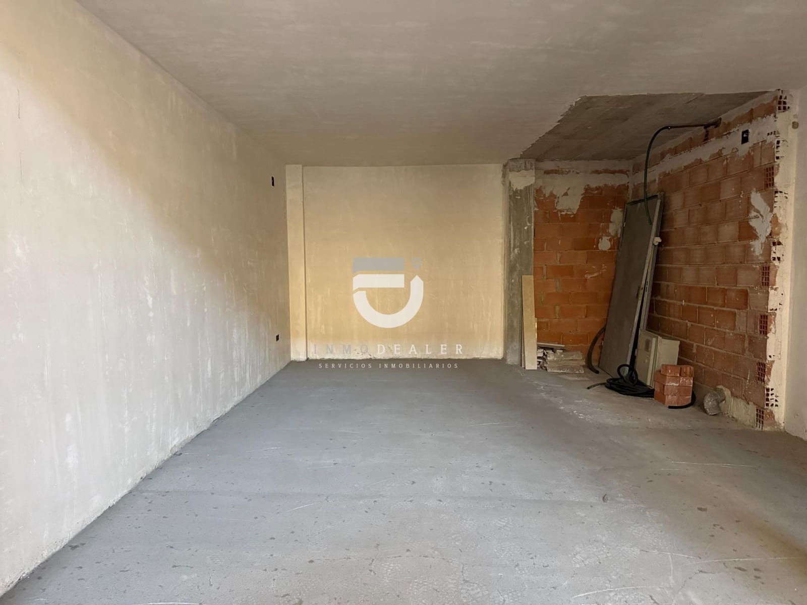 Commercieel te koop in Gandia - € 60.000 (Ref: 9450434)