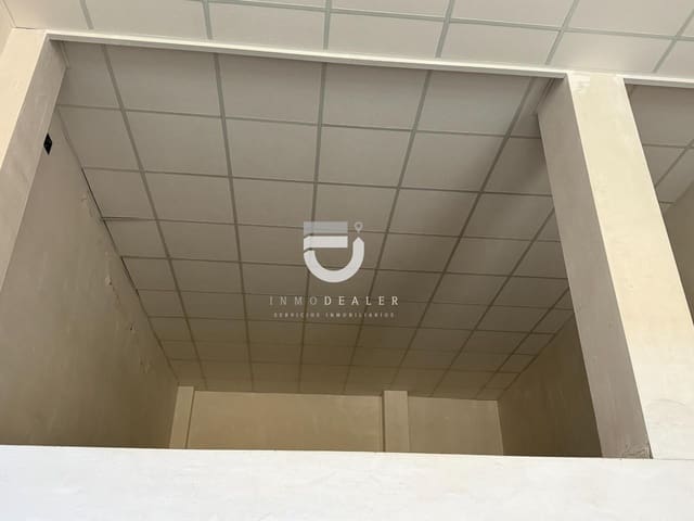 Commercieel te koop in Gandia - € 60.000 (Ref: 9450434)