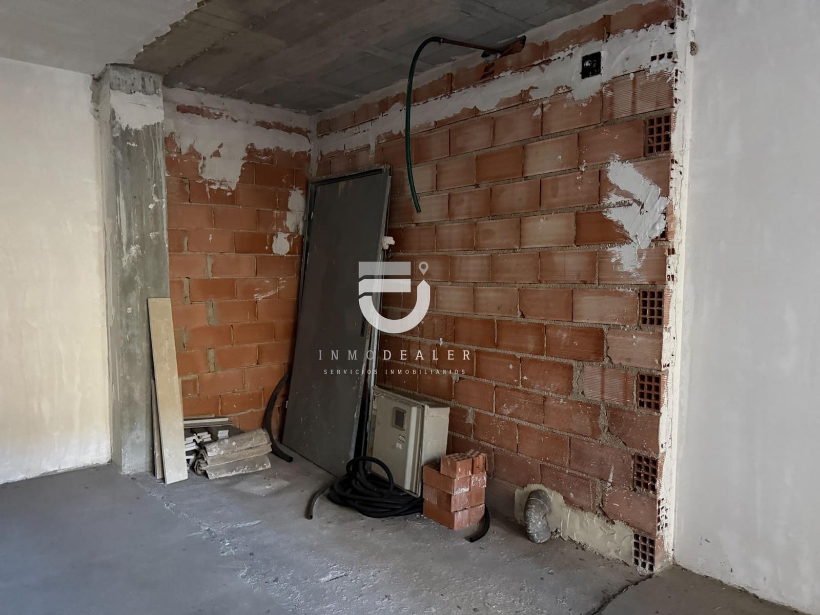 Commercieel te koop in Gandia - € 60.000 (Ref: 9450434)