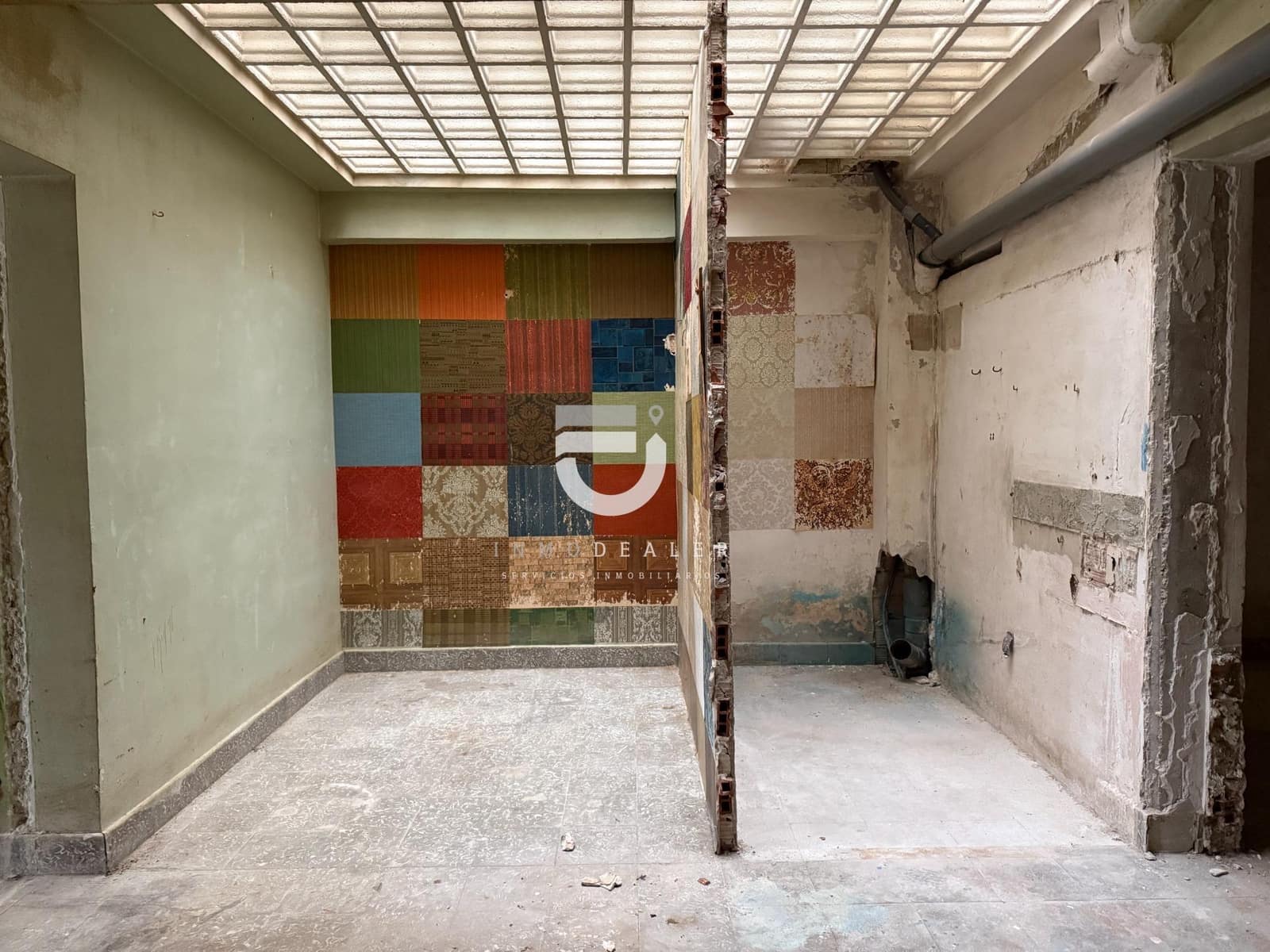 Comercial para venda em Gandia - 44 000 € (Ref: 9450435)