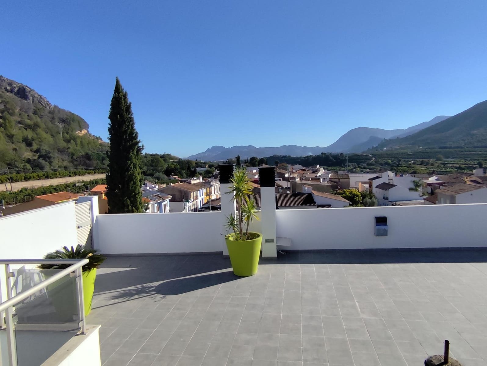 3 bedroom Flat for sale in Adsubia with pool - € 180,000 (Ref: 9462507)